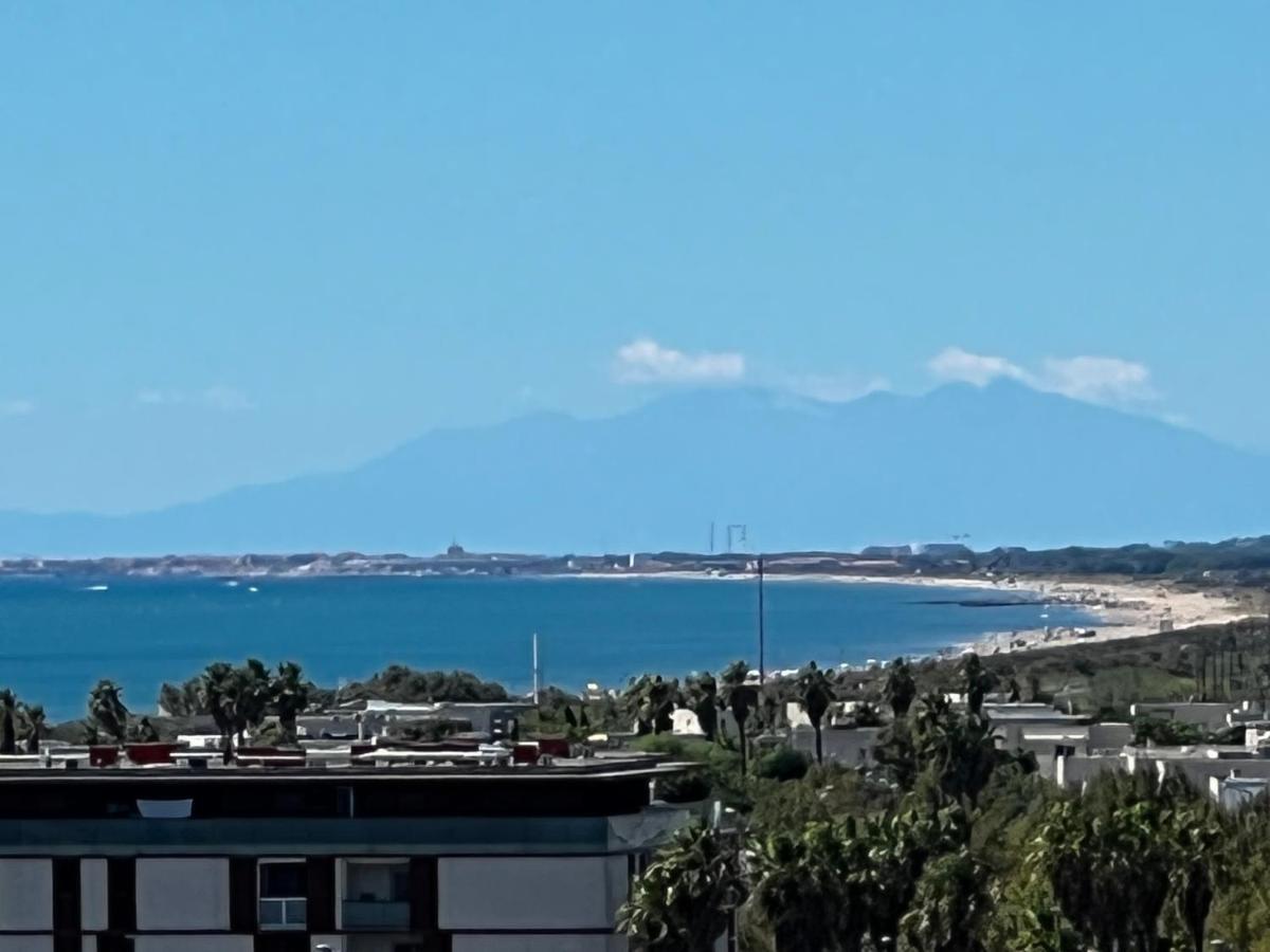 Face A La Mer Avec Piscine A Sete Luaran gambar